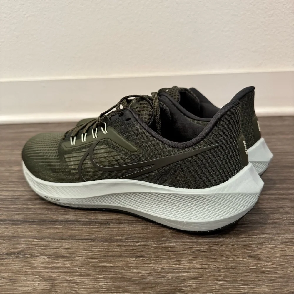NIKE AIR ZOOM PEGASUS 39 sz 11.5